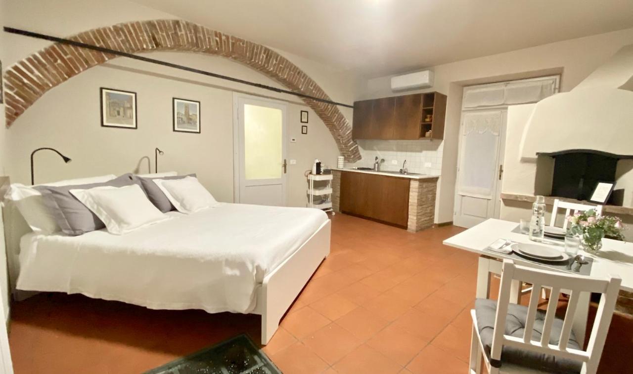 La Casa Nel Vicolo Apartment Алтопашо Екстериор снимка