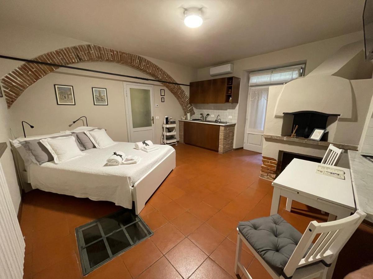 La Casa Nel Vicolo Apartment Алтопашо Екстериор снимка